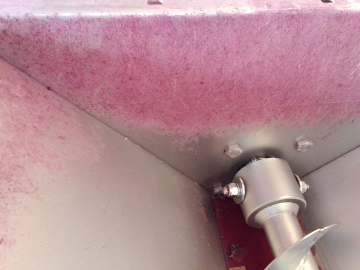 Desengrasante de alta alcalinidad para industria alimentaria. No apto para aluminio